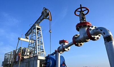 Цена нефти Brent на ICE опустилась ниже $68 впервые с 16 июля