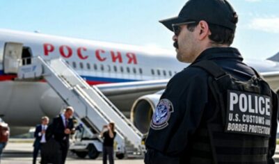 Российская делегация за заправку самолетов на Аляске платила наличными