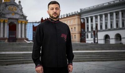 Рогов прокомментировал появление Зеленского в черной вышиванке