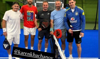 Карен Хачанов вдохновился игрой с Малкиным и Капризовым и пока непобедим на родине хоккея