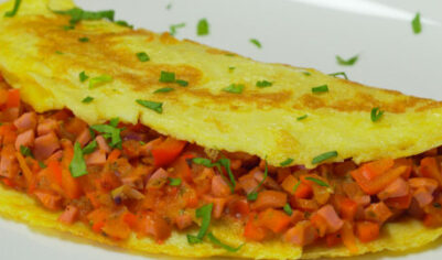 Омлет с овощами и сосисками. Американская кухня вкусный рецепт с фото пошагово и видео