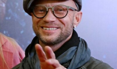 Комик Хрусталев устроил пьяный дебош и был снят с рейса Калининград — Москва