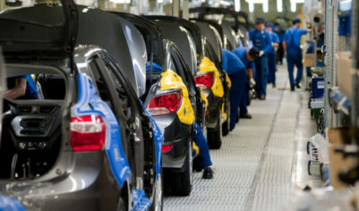 СМИ: в России начинается кризис, первым пострадал автопром