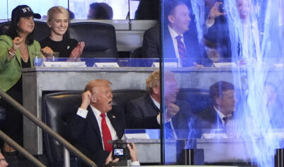 В День памяти жертв трагедии 11 сентября Дональд Трамп отдохнул на бейсболе