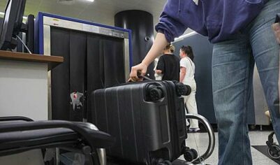 В России объяснили возвращение уехавших в Европу в начале СВО граждан