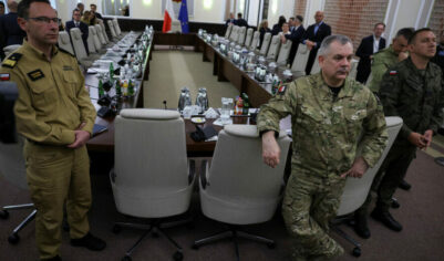 Польша сбила «российские дроны» в своем воеводстве и собирает НАТО. Что это означает?