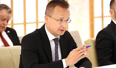 Сийярто сообщил, что адриатический нефтепровод не способен заменить «Дружбу»