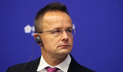 Сийярто назвал Болгарию надежным транзитером газа из России