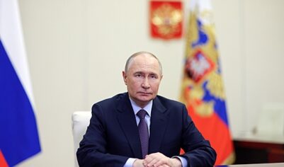 Путин заявил, что экономике России нужно пройти по «острому лезвию»