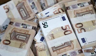 Шансы евро стать токсичнее доллара оценили