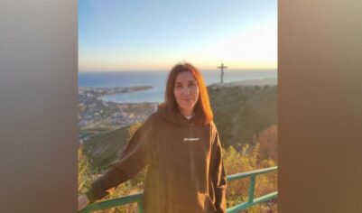 Полицейские, изувечившие учительницу по ошибке, нашли оправдание