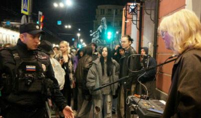 «Светлая будет полоса»: певицу, исполнявшую песни Noize MC и Монеточки, отправили под арест