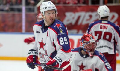 Ружичка вырвал для «Спартака» победу в дерби с ЦСКА, Радулов спас «Локомотив» от фиаско