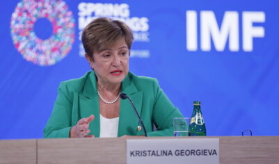 «Пристегнитесь»: главой МВФ сделан пугающий прогноз насчет мировой экономики