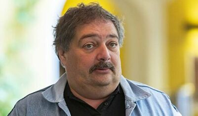 Суд вынес приговор известному российскому писателю