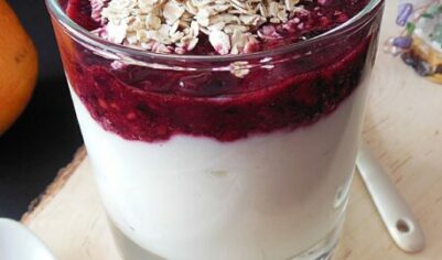 Ягодный смузи с йогуртом вкусный рецепт с фото пошагово и видео