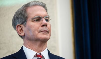 Бессент рассказал о новых санкциях против РФ