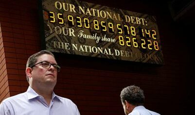 Госдолгу США спрогнозировали рекордный рост