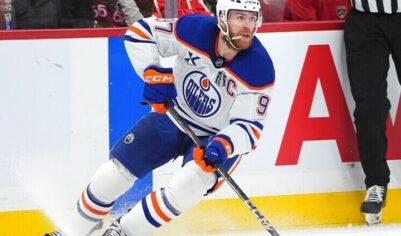 Капризова и Кучерова включили в десятку лучших игроков НХЛ: во вторую его половину