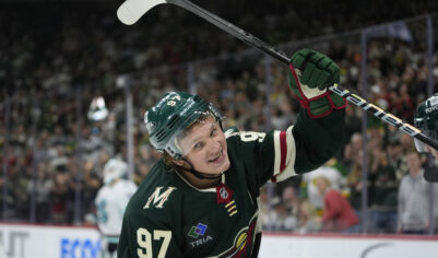 Капризов начал поход за «Харт Трофи», Кучеров за очередным «Арт Россом», а Шестеркин за второй «Везиной»