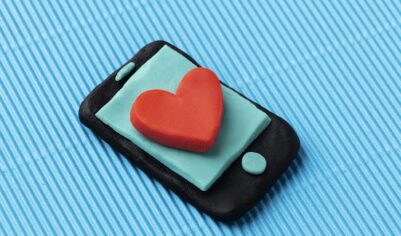 Чиновники хотят запретить любовь в интернете