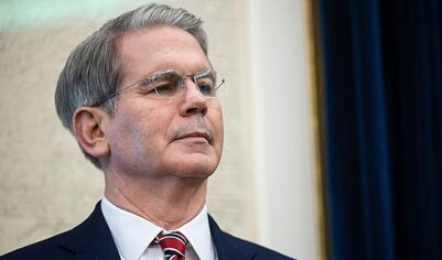 Бессент обвинил Китай в попытке нанести ущерб мировой экономике