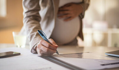 Сенатор Гибатдинов выступил за развитие системы патронажа беременных