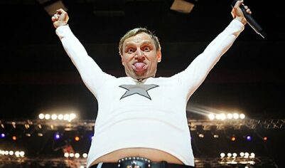 Известный музыкант призвал к военному перевороту на Украине