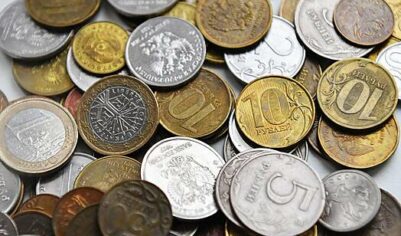 Россиянам рассказали о судьбе рубля до середины октября