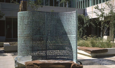 Загадочный код 35 лет назад поставил ЦРУ в тупик и был выставлен на продажу