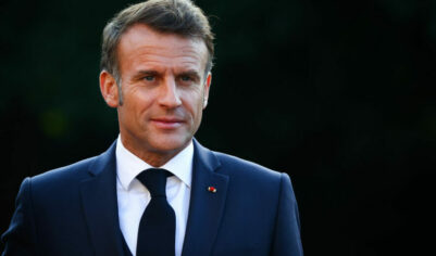 «Отставка в интересах Франции»: Макрона призывают досрочно покинуть пост президента
