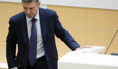 «Устал жить как изгой»: стала известна причина неожиданной отставки Козака