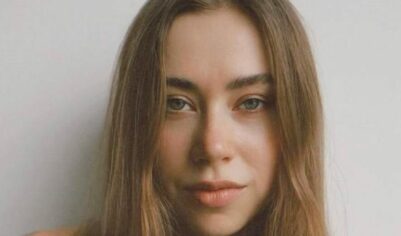 Baza: блогера Александру Митрошину обманули юристы на 56 млн рублей