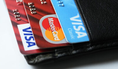 В России выведут из оборота карты Visa и Mastercard. Пользоваться ими больше небезопасно