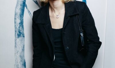 Саша Бортич похвасталась своей фигурой в бикини на отдыхе в Кении с любовником (видео)