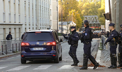 Вооруженные грабители напали на лабораторию по очистке драгоценных металлов