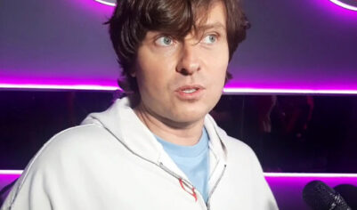 «Содержу нищих»: Прохор Шаляпин поставил памятники на пять пустых могил