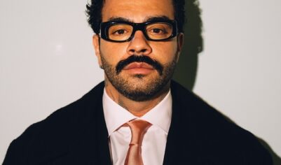 Мама Тимати следит за невестой и ее дочкой