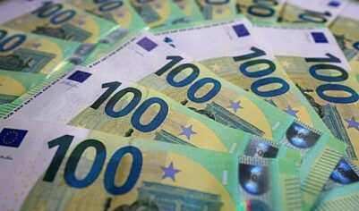 ЦБ РФ существенно повысил курс евро