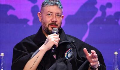 Артемий Лебедев заступился за туалетную бумагу с Кремлем