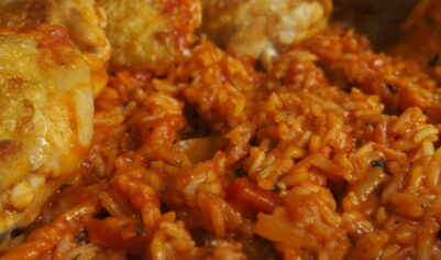 Рис с курицей в одной сковородке. Ужин за 30 минут! вкусный рецепт с фото пошагово и видео