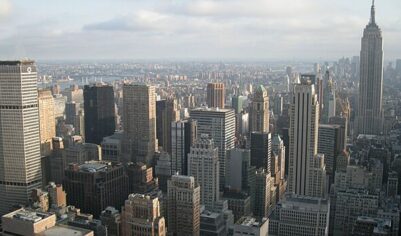 Губернатор Нью-Йорка объявила режим ЧП из-за шатдауна и приостановки SNAP