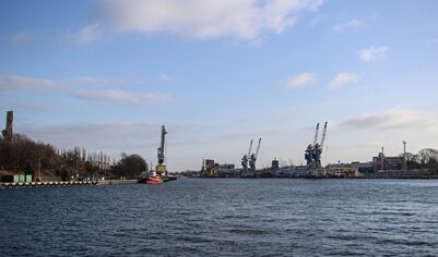 Строительство морского терминала СПГ в Польше остановилось из-за алжирских свай