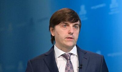 Сергей Кравцов прокомментировал идею перехода на 12-летнее обучение в школе