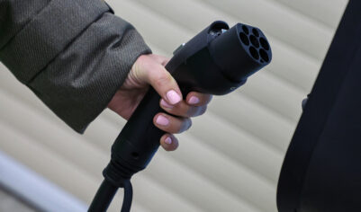 Исследование: для кого важны зарядные устройства для электромобилей