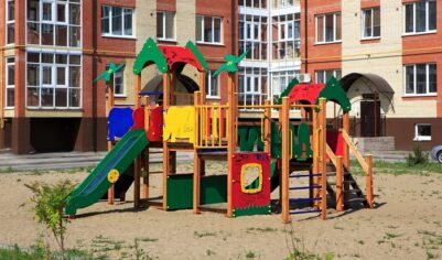 Детская площадка: беда для жильцов