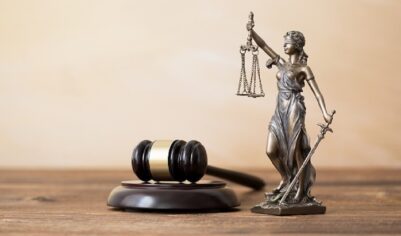 Кто должен спасать утопающих