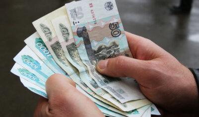 Лже-бедняков выведут на «чистую воду»: Минтруд начнет проверку счетов малоимущих