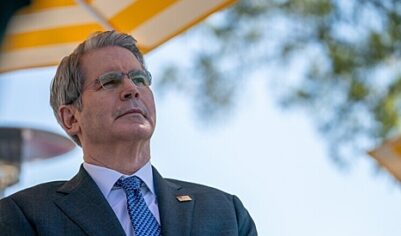 Бессент: шатдаун может привести к сокращению экономического роста США вдвое