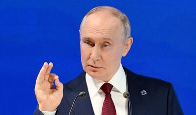Путин заявил о попытках Запада развалить Россию